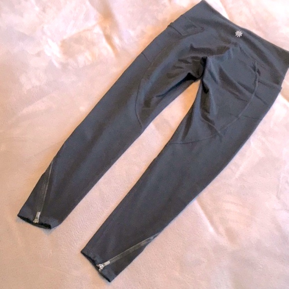 Athleta High Rise Chaturanga 7/8 Ankle Zip Leggings XS Petite - Picture 8 of 13